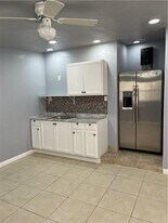 309 Riverdale Rd in Palm Springs, FL - Building Photo