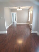 128 Berwick St, Unit 1 in Elizabeth, NJ - Foto de edificio - Building Photo