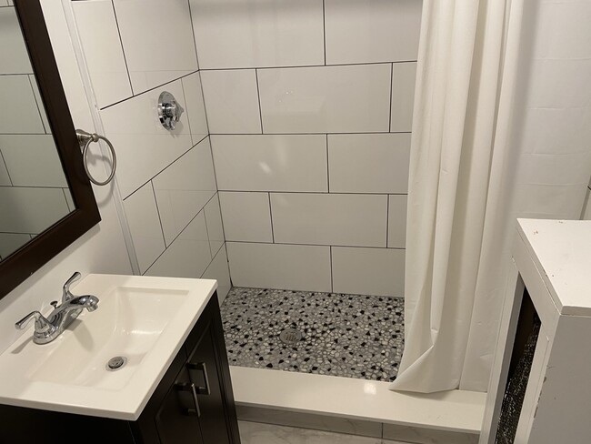 38 Newton St in Boston, MA - Foto de edificio - Building Photo