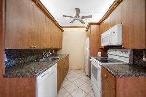 3011 Lincoln A in Boca Raton, FL - Building Photo - Building Photo