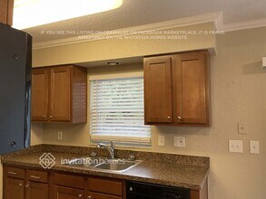 1410 Stonehaven Way in Tarpon Springs, FL - Foto de edificio - Building Photo