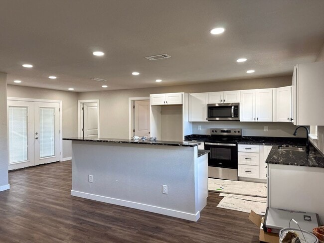 58342 W 11th St in Irving, TX - Building Photo - Building Photo