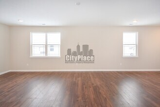 1723 S Centennial Ave in New Palestine, IN - Building Photo - Building Photo