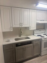 59 College Hwy in Southwick, MA - Building Photo