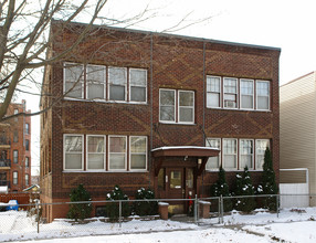 704 Hague Ave in St. Paul, MN - Building Photo - Building Photo