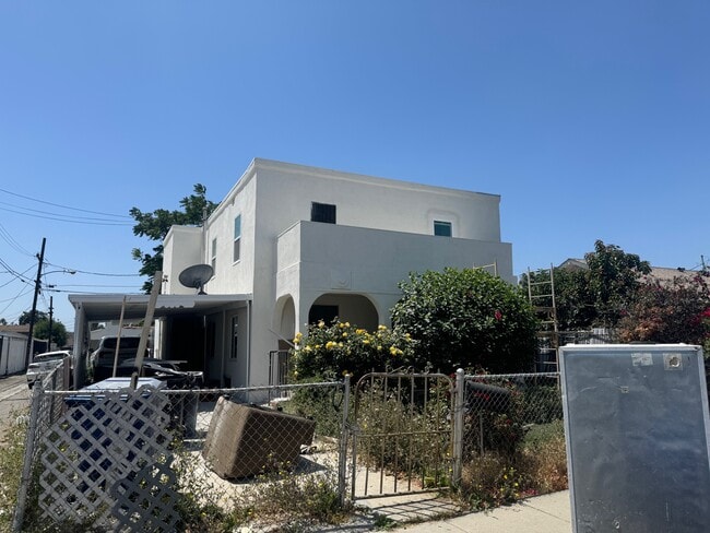 property at 516 W 109th St