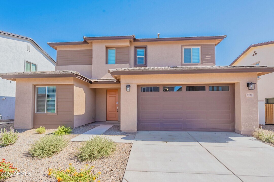 9239 E Spiral Ave in Mesa, AZ - Building Photo