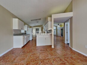 11706 Leda Ln in New Port Richey, FL - Building Photo - Building Photo