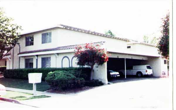 713 Menker Avenue in San Jose, CA - Building Photo