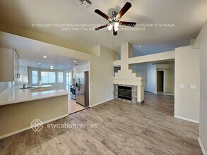 4512 Crimson Leaf Dr in Las Vegas, NV - Foto de edificio - Building Photo