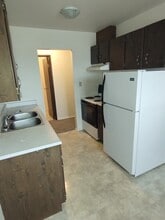 60 Shuswap St N in Salmon Arm, BC - Building Photo - Building Photo