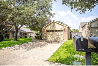 4115 Rosser Square in Dallas, TX - Building Photo - Building Photo