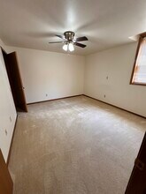 969 James St in Galena, IL - Building Photo - Building Photo