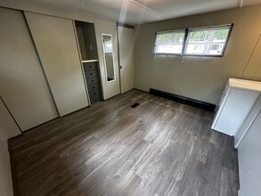 962 NY-29A in Gloversville, NY - Building Photo - Building Photo