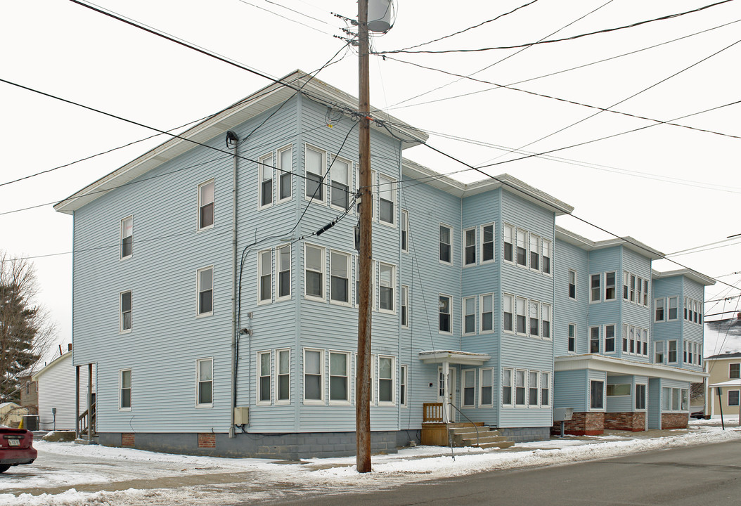 1-3 North Ave in Sanford, ME - Foto de edificio