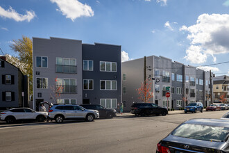 Ridgeview Square in Newark, NJ - Building Photo - Building Photo