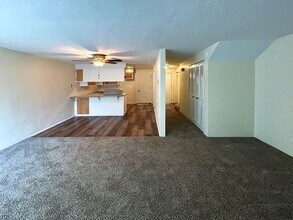 267 S 40th St in Springfield, OR - Building Photo - Building Photo