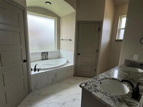 3316 White Horse Dr in Granbury, TX - Building Photo - Building Photo