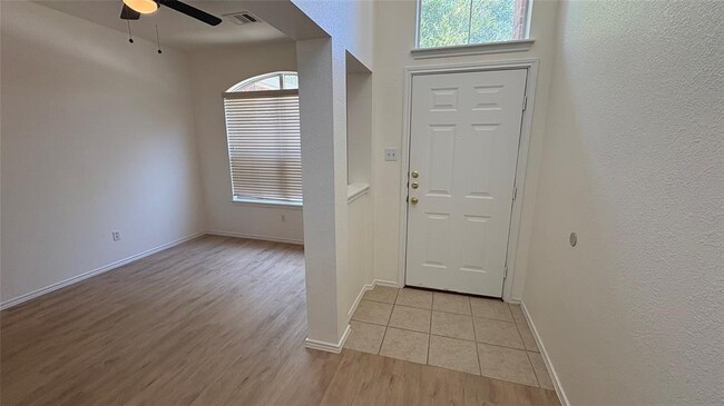 1513 Darjeeling Dr in Pflugerville, TX - Building Photo - Building Photo