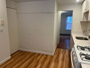 207 Salem St, Unit 2 in Boston, MA - Foto de edificio - Building Photo