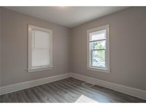 1002 Lowry Ave N in Minneapolis, MN - Building Photo - Building Photo