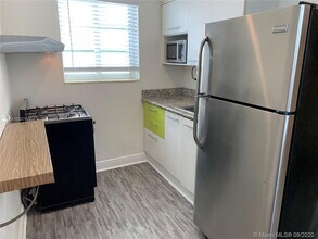 1524 Lenox Ave-Unit -519 in Miami Beach, FL - Building Photo - Building Photo