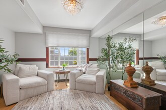 6073 Wenrich Dr in San Diego, CA - Building Photo - Building Photo