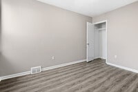 1425 S Vogdes St photo'