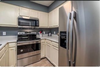 10107 Vixen Pl in Pensacola, FL - Building Photo - Building Photo