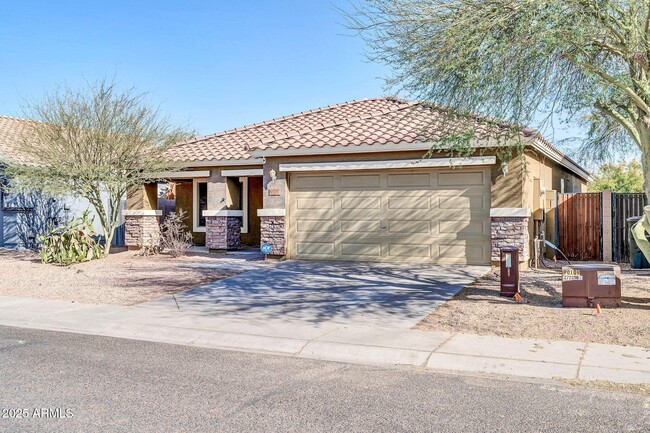 6013 S 43rd Dr in Phoenix, AZ - Building Photo - Building Photo