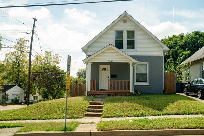 3548 Manhattan Ave in Maplewood, MO - Building Photo - Building Photo