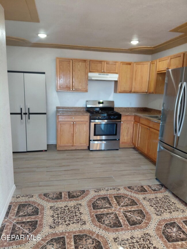 8051 Ap Ramirez St in Vinton, TX - Building Photo - Building Photo