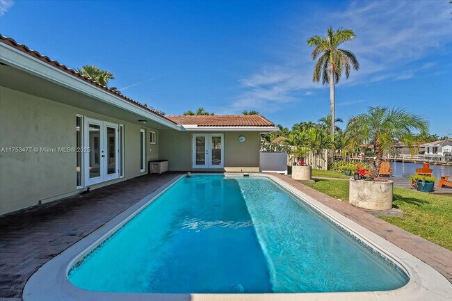 1485 NE 57th St in Fort Lauderdale, FL - Building Photo - Building Photo