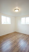 1121 Gard Pl, Unit 2 in Loveland, CO - Foto de edificio - Building Photo