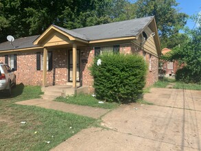 Pendleton Duplexes in Memphis, TN - Foto de edificio - Building Photo