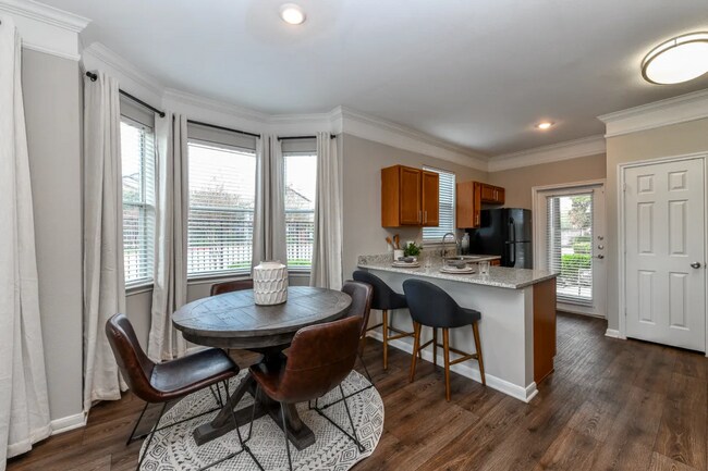 2960 Synott Rd in Houston, TX - Building Photo - Building Photo