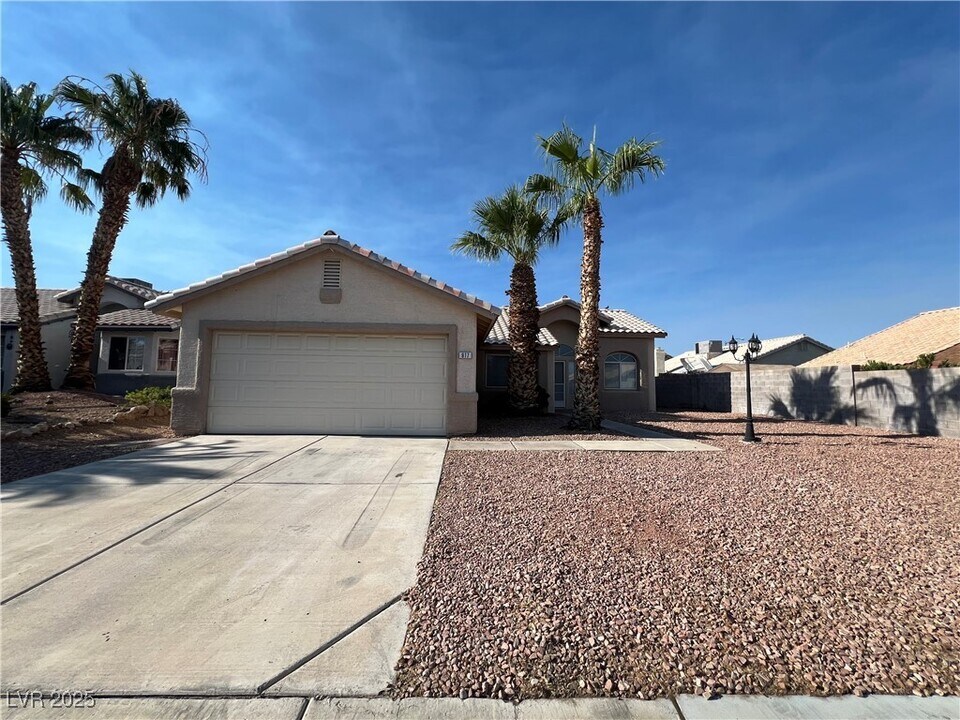 917 Ashford Way in Henderson, NV - Building Photo