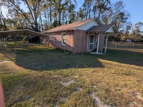 272 Victory Dr in Lyons, GA - Building Photo - Building Photo