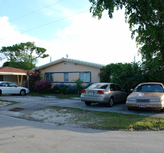 1100 NE 11th Ave in Fort Lauderdale, FL - Foto de edificio - Building Photo