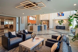 1724 Partnership Way in Katy, TX - Foto de edificio - Building Photo