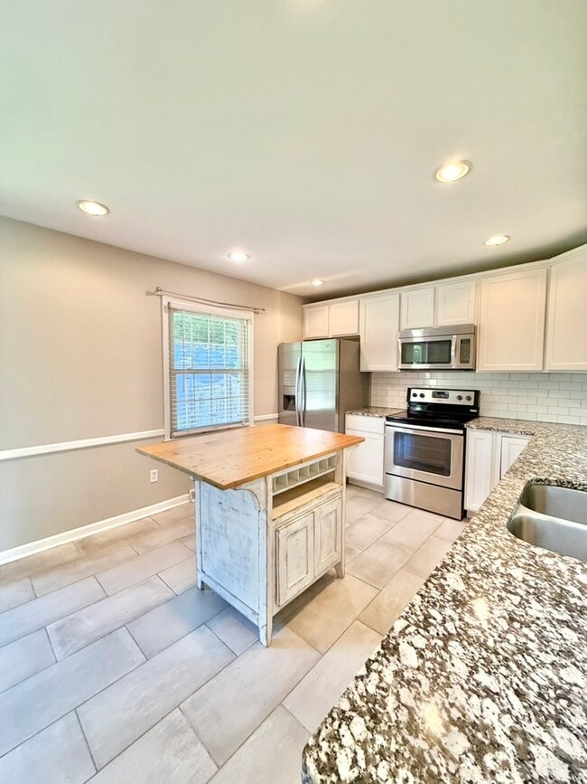 property at 3339 Sutherland Dr