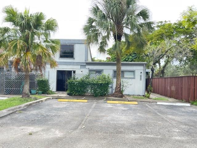 1761 NW 73rd Ave in Plantation, FL - Building Photo - Building Photo