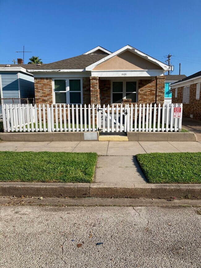property at 4424 Avenue K