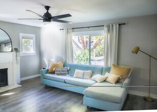 1130 Wesley Ave in Pasadena, CA - Building Photo - Building Photo