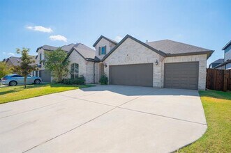 503 Upper Falls Ln in Mansfield, TX - Building Photo - Building Photo