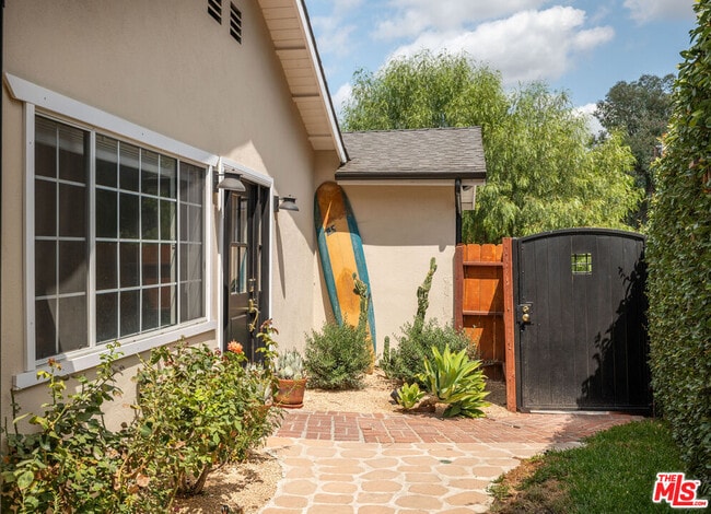 property at 5239 San Feliciano Dr