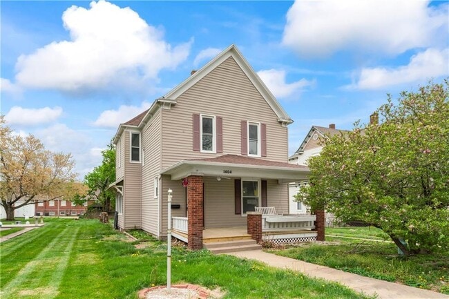 property at 1404 N Main St