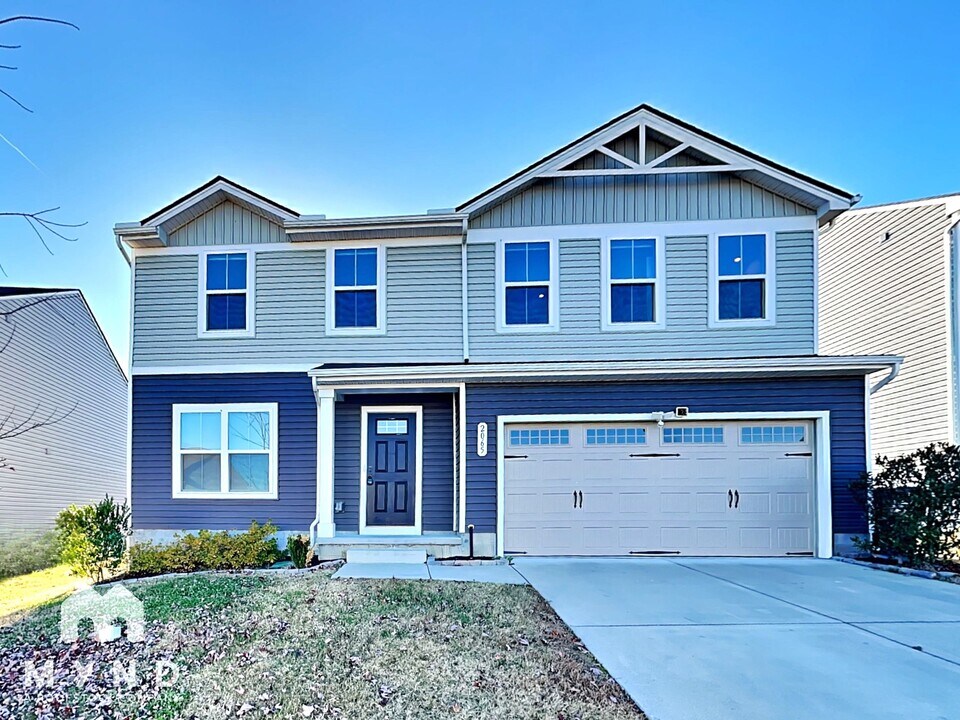 2065 Westchester Dr in Nashville, TN - Building Photo