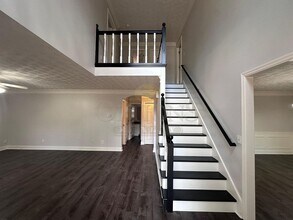 1427 Silver Fox Run in Woodstock, GA - Building Photo - Building Photo