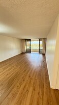 6770 Hawaii Kai Dr in Honolulu, HI - Building Photo